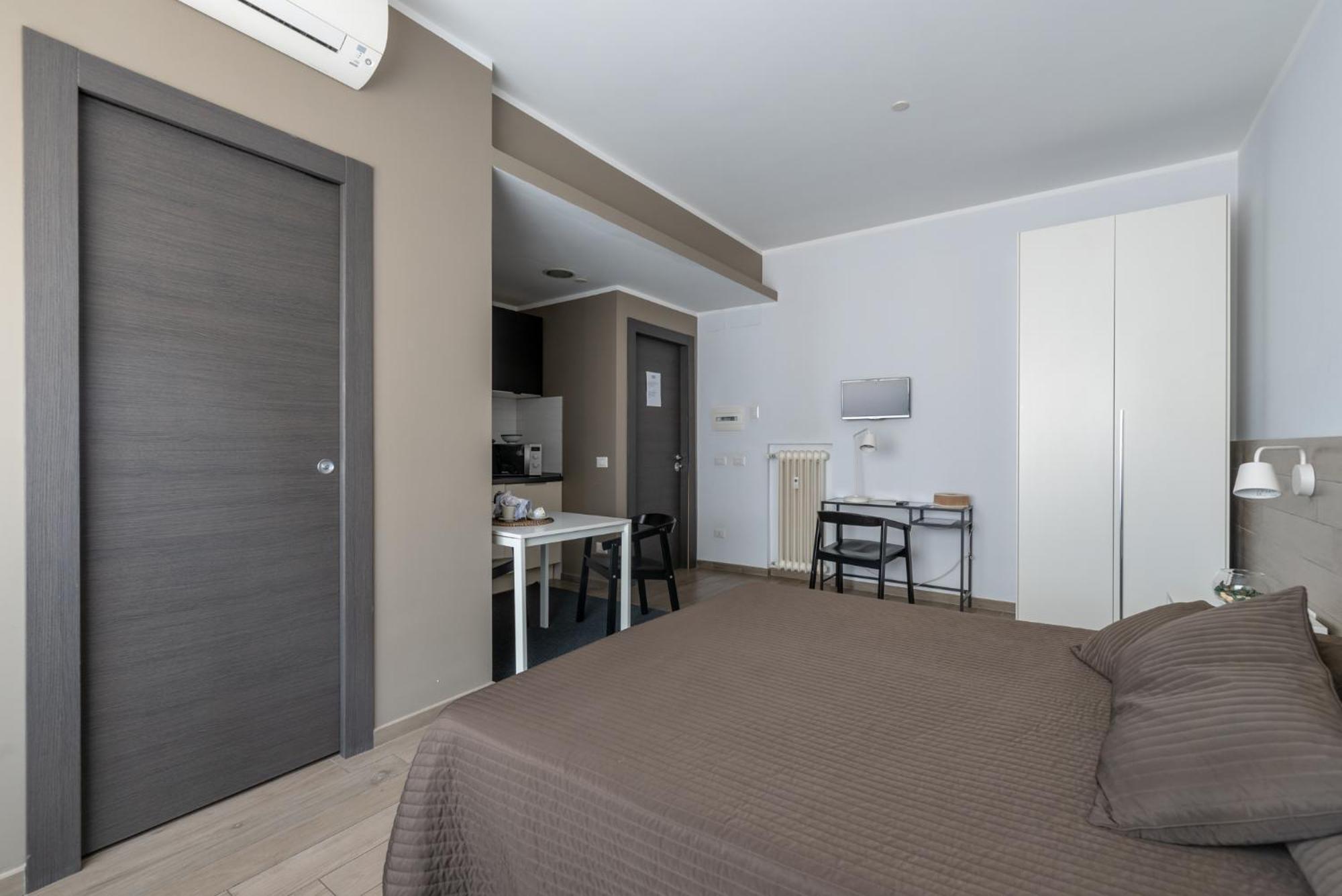 ローマ Residenza Contiアパートホテル 部屋 写真